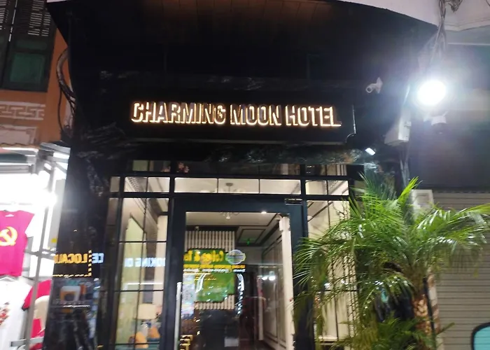 Charming Moon Hotel